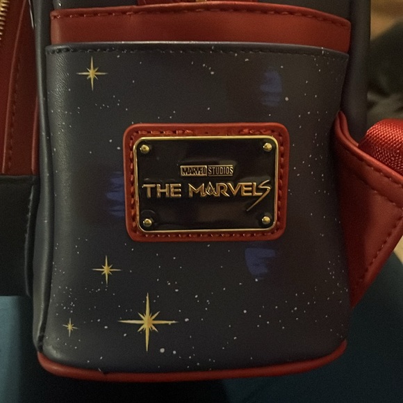 Loungefly - Picture 5 of 5